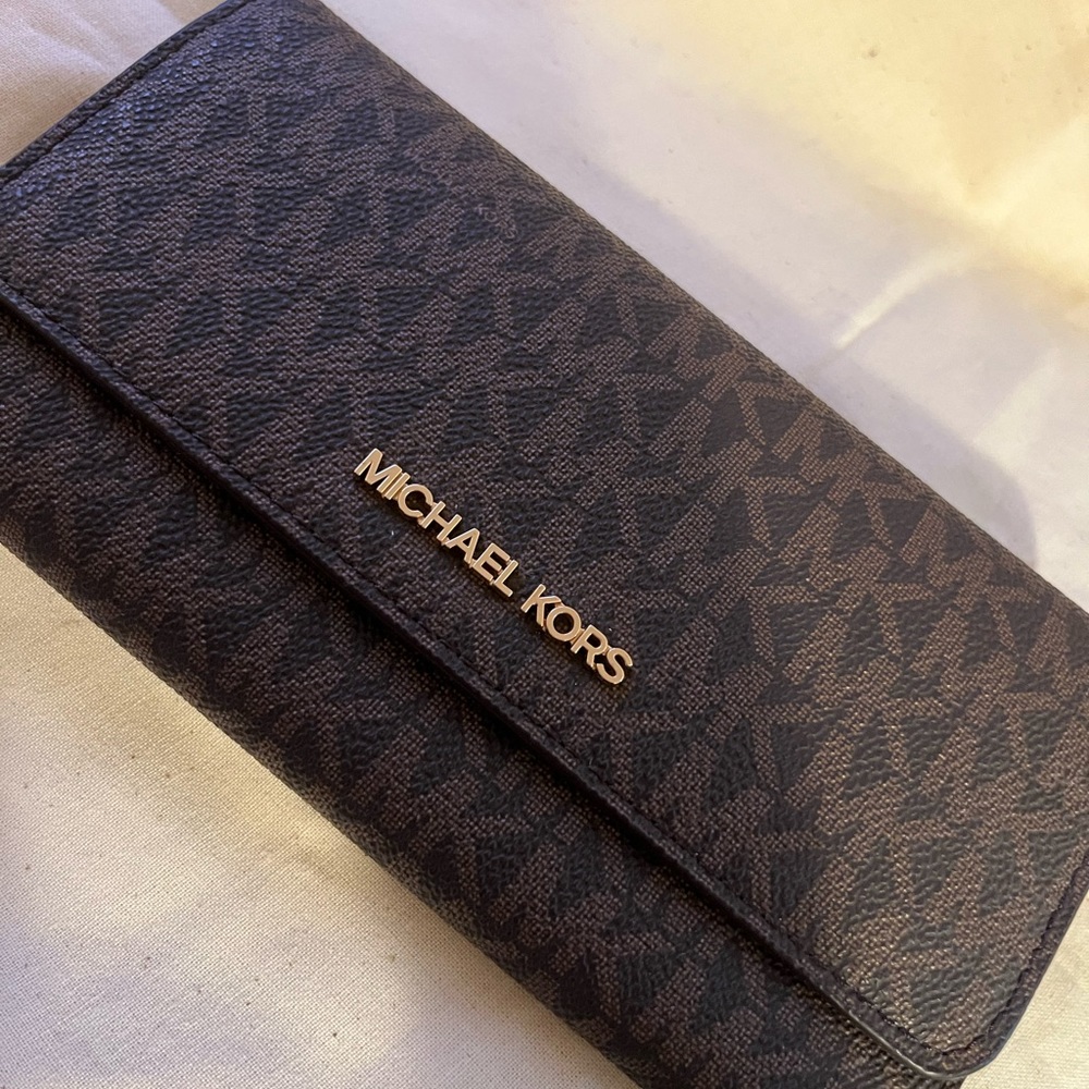 Mk wallets new never been used